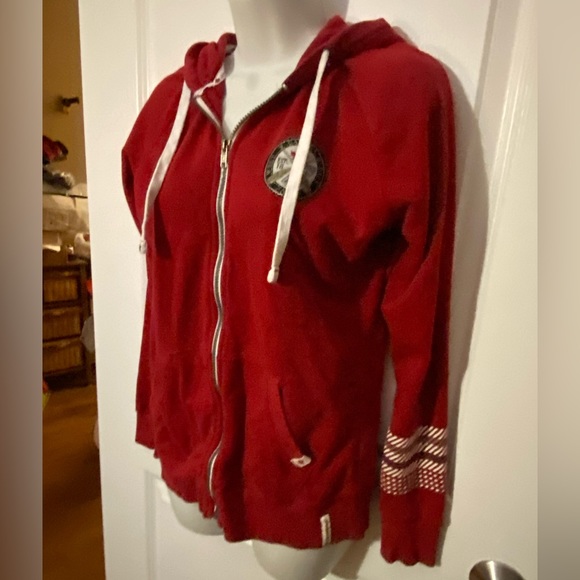 Canadiana Red Zippered Hoodie with Pockets Size M - Picture 2 of 12